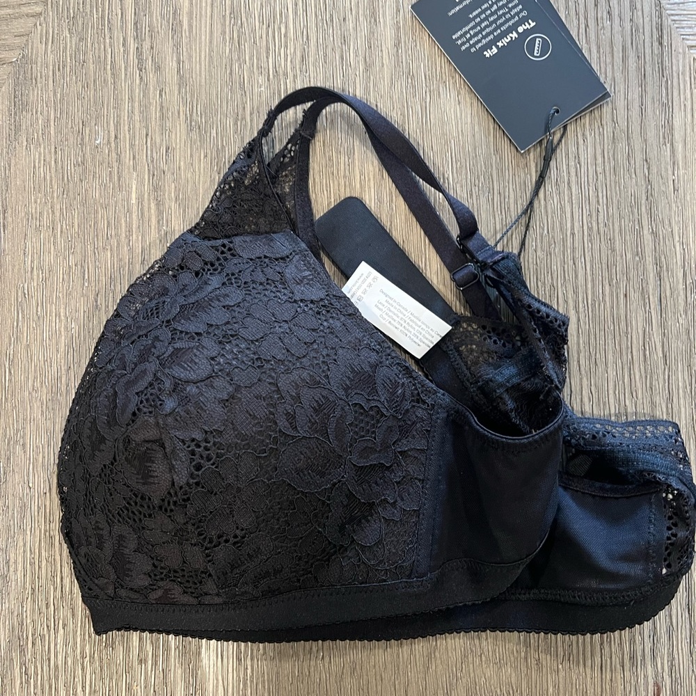 Knix lace deep V bra size large